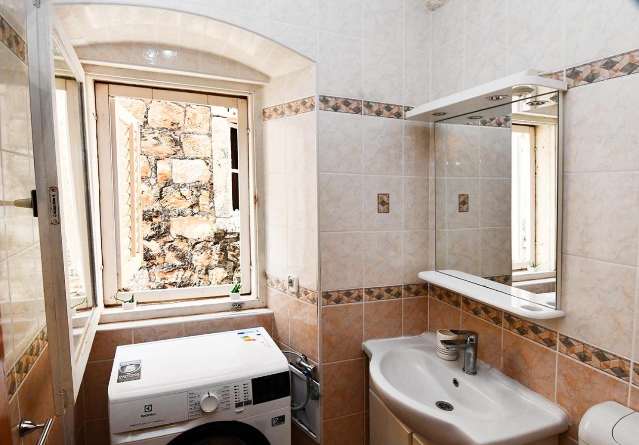 Apartments Lucia Old Town Дубровник Екстериор снимка